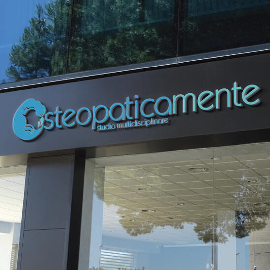 osteopaticamente: osteopathy study β logo on display window
